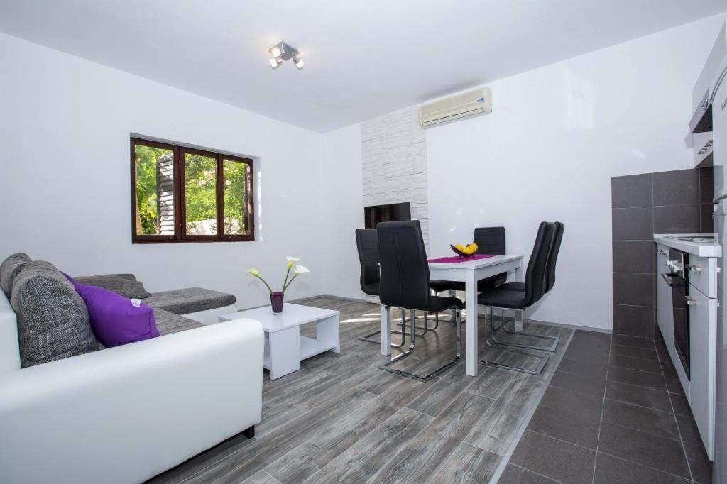 Mokošica Apartments Villa Roza מראה חיצוני תמונה
